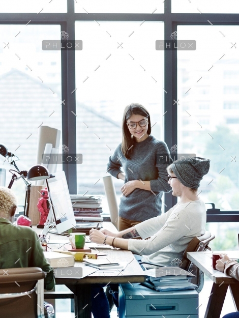 demo-attachment-145-teamwork-discussion-meeting-brainstorming-start-PUVTFTU